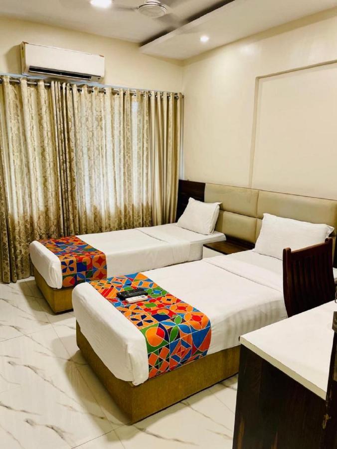 Hotel Embassy Park - Bkc Bombay Extérieur photo