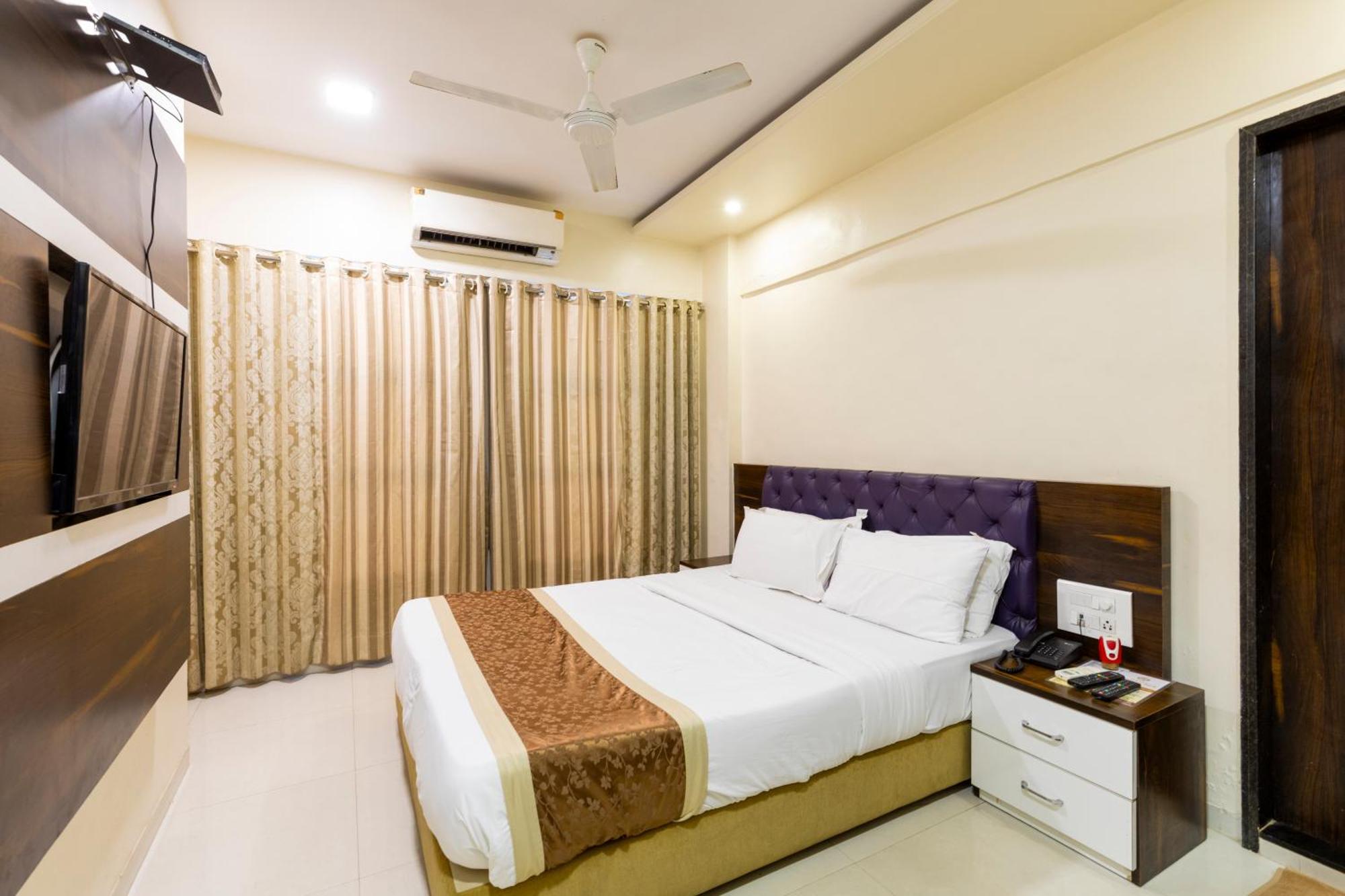 Hotel Embassy Park - Bkc Bombay Extérieur photo