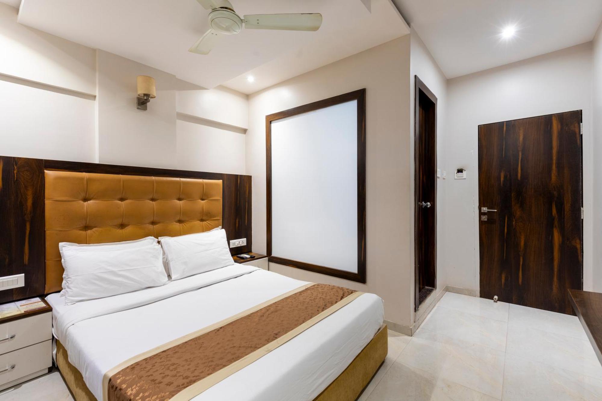 Hotel Embassy Park - Bkc Bombay Extérieur photo
